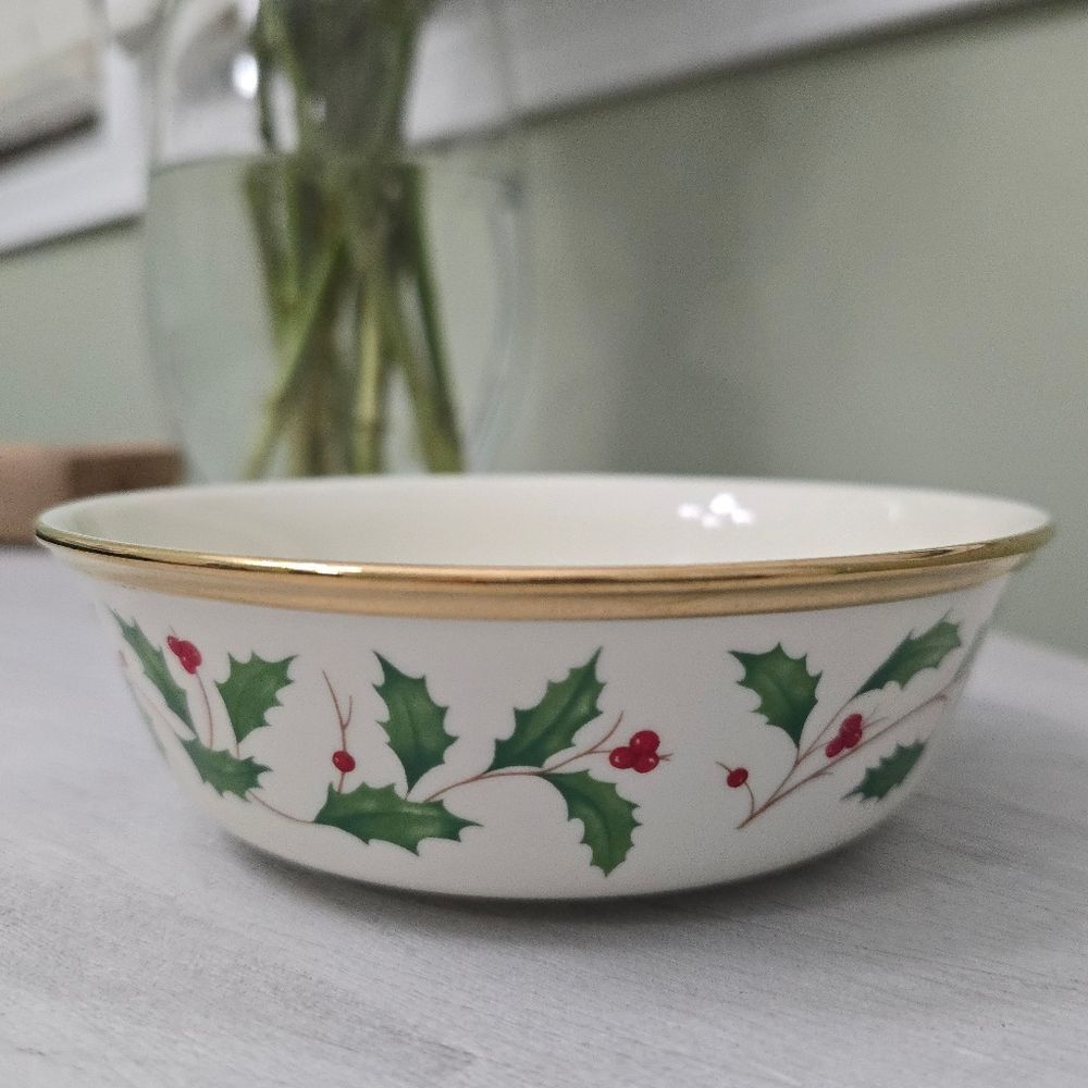 Vintage Lenox Holiday Gold Trim All Purpose Bowl 6 3/4" Round Made in USA